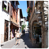 gasse, gardasee, sirmione